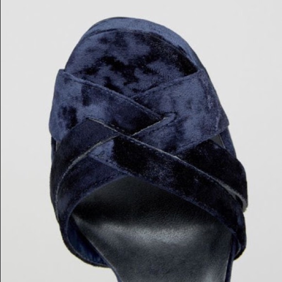 New Look Chunky velvet platforms - Picture 4 of 6